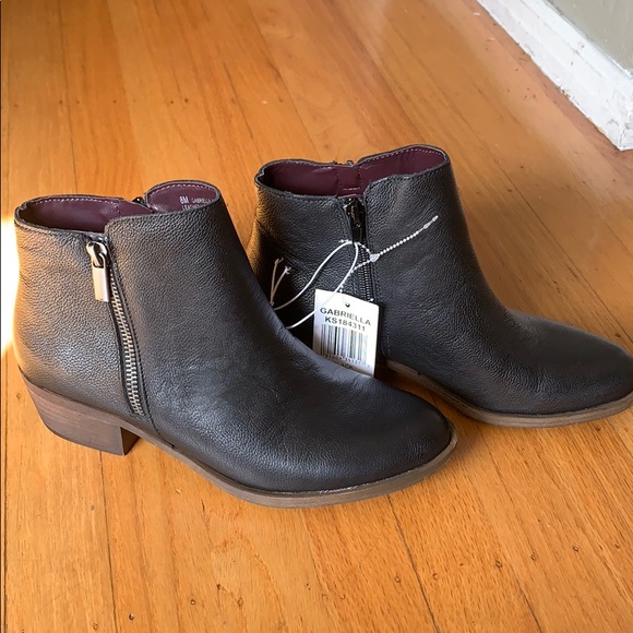 kenzie Shoes - ✨NWT✨ Kenzie booties — great for fall! 🍂